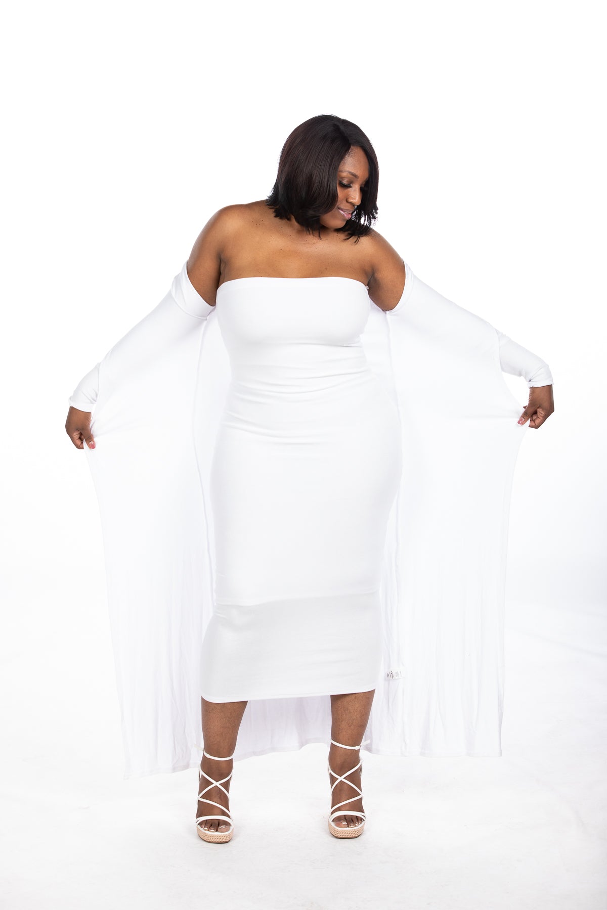 Dream Cardigan Set- White (model is wearing a medium)