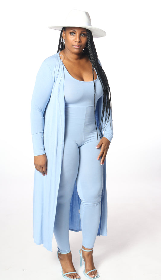 Tia Set - Blue (model is wearing a medium)
